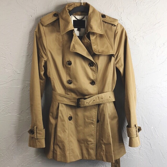 Banana Republic Jackets & Blazers - Banana Republic Trench Coat